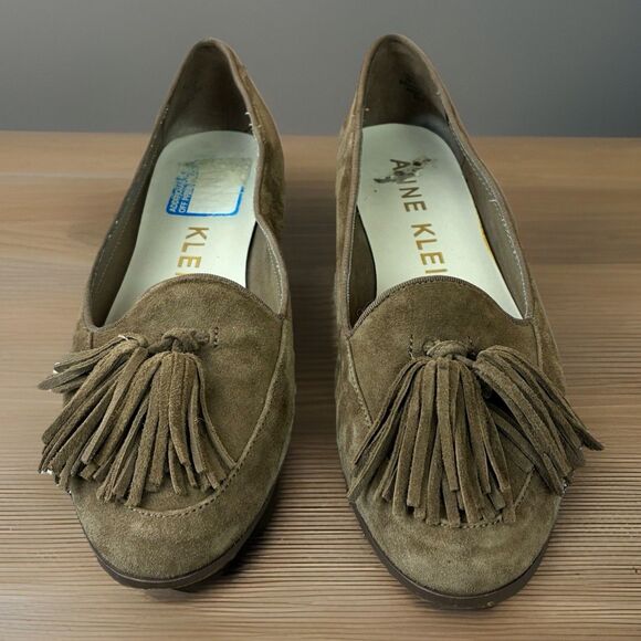 Anne Klein AK7 Darcy Loafer Suede Iflex Slip On Flats Comfort Tassel Size 6M - Picture 1 of 8